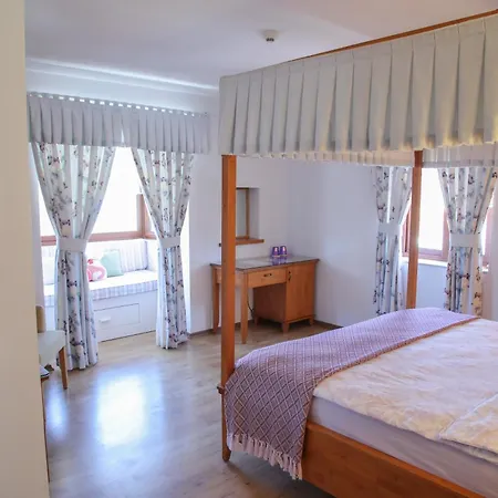 Leylak Hotel