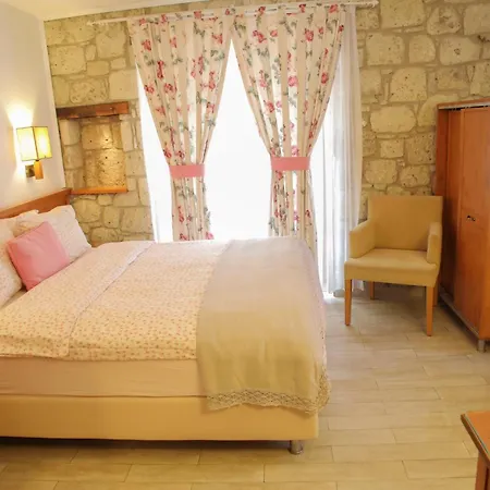 Leylak Alacati