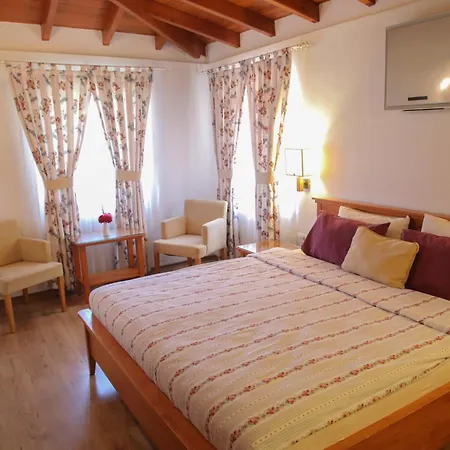 Leylak Otel 4*