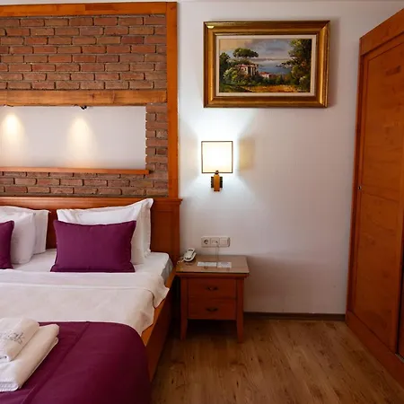 Leylak Hotel 3*