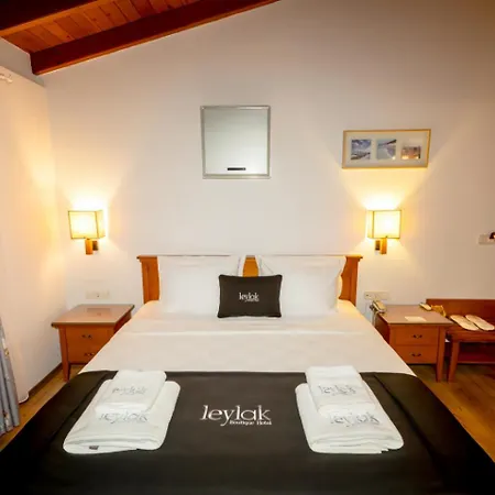 Leylak Hotel 3*