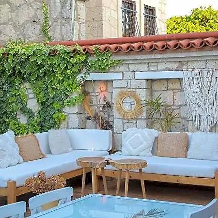 Leylak Hotel