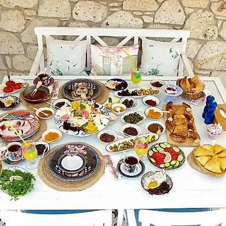 Leylak 3*